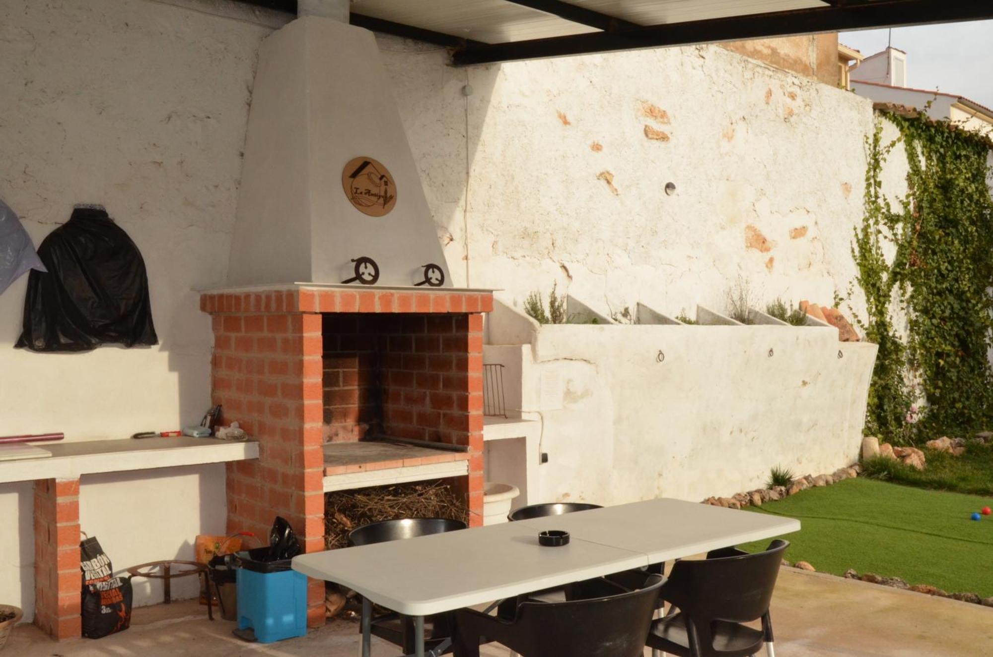 La Antigua, Casa Centrica, Amplio Patio, Piscina Y Barbacoa Villa Campillo de Altobuey Dış mekan fotoğraf